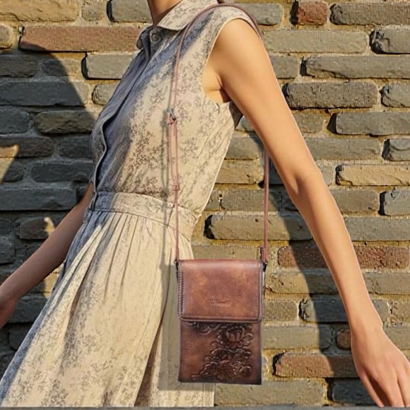 NWT Brown Crossbody Bag - Picture 7 of 11